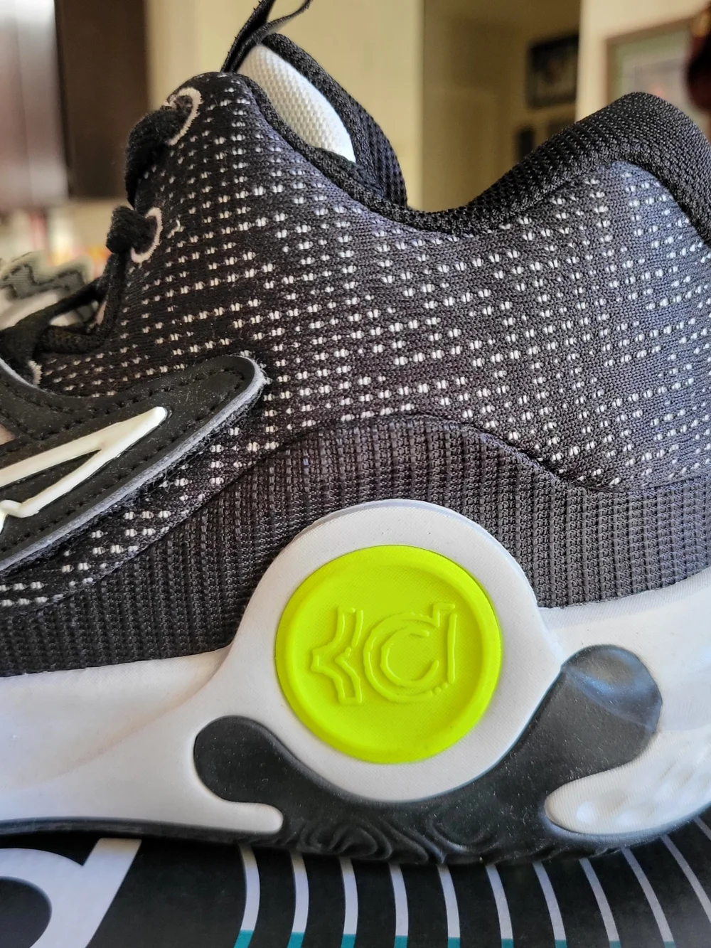 *NEW* Nike KD Trey 5 X Black White Volt Green Shoes Size Men’s 10 Women's 11.5